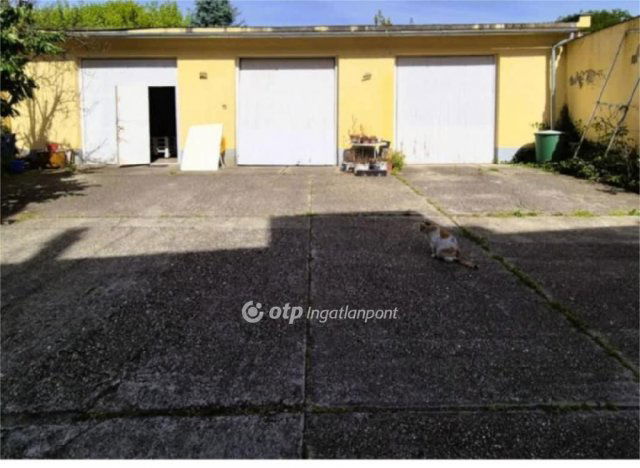 Eladó téglalakás, Kecskeméten 62.9 M Ft, 2 szobás