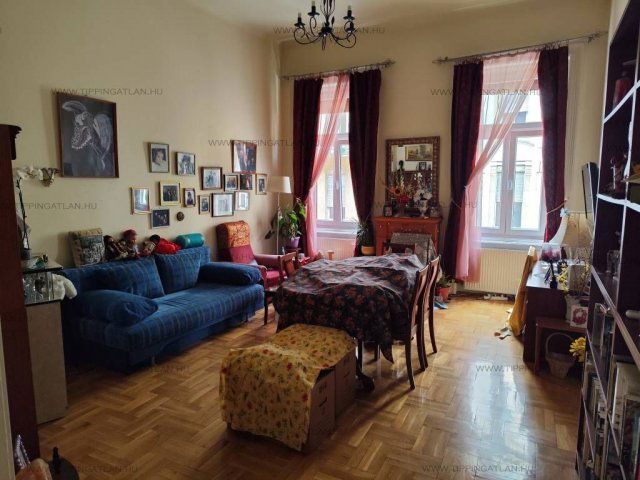 Eladó téglalakás, XIII. kerületben, Hollán Ernő utcában