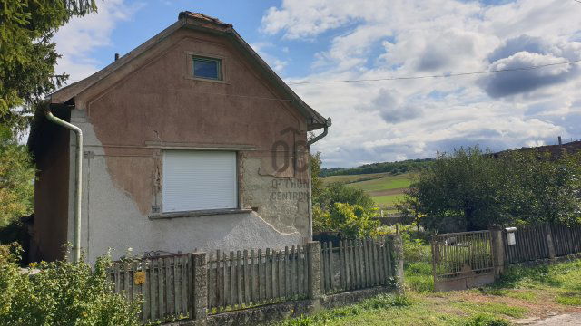 Eladó családi ház, Ózdon 6.5 M Ft, 2 szobás