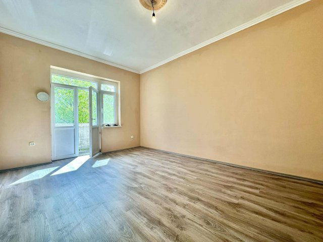 Eladó téglalakás, Kecskeméten 49.9 M Ft, 2 szobás