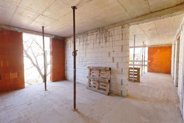 Eladó téglalakás, Szegeden 31.713 M Ft, 1 szobás