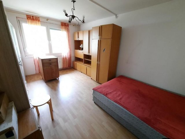 Eladó panellakás, Budapesten, XV. kerületben 48.5 M Ft