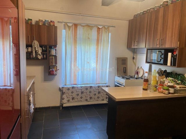 Eladó családi ház, Piliscséven 49.9 M Ft, 3 szobás