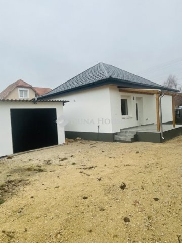 Eladó családi ház, Gárdonyban 84.9 M Ft, 3 szobás