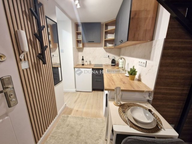 Eladó téglalakás, Budapesten, XIII. kerületben 58 M Ft, 1 szobás