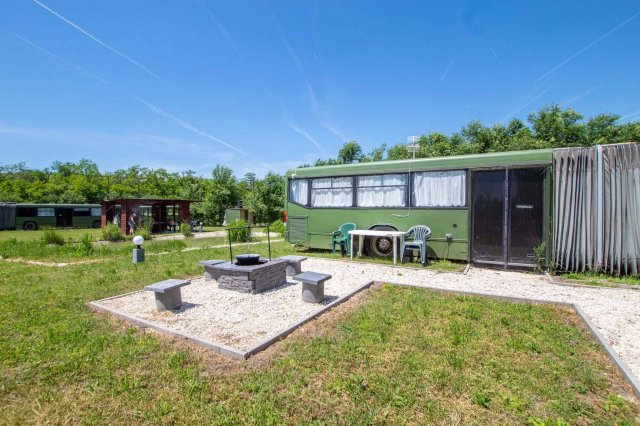 Eladó ipari ingatlan, Szalkszentmártonon 79 M Ft