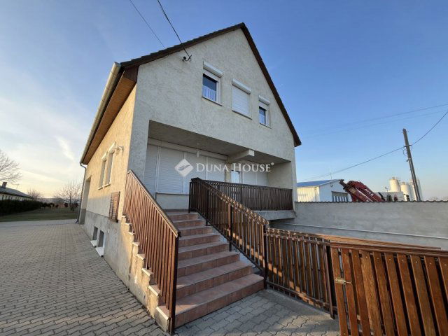 Kiadó családi ház, albérlet, Dunaszentgyörgyön 350 E Ft / hó