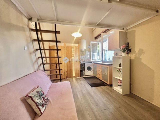 Eladó téglalakás, Balatonfűzfőn 21.5 M Ft, 1 szobás