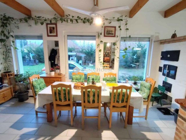 Eladó családi ház, Kisfaludon 95.5 M Ft, 2 szobás