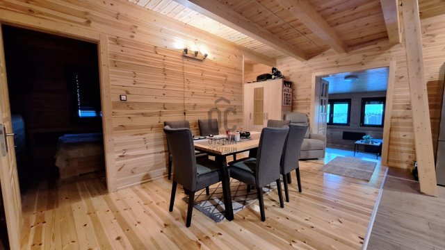 Eladó családi ház, Csemőn 79.8 M Ft, 2 szobás