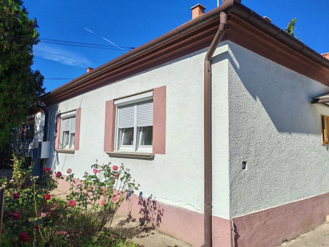 Eladó családi ház, Győrött 55.9 M Ft, 3 szobás