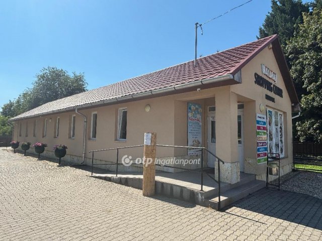 Eladó üzlethelyiség, Halmajon 48 M Ft / költözzbe.hu