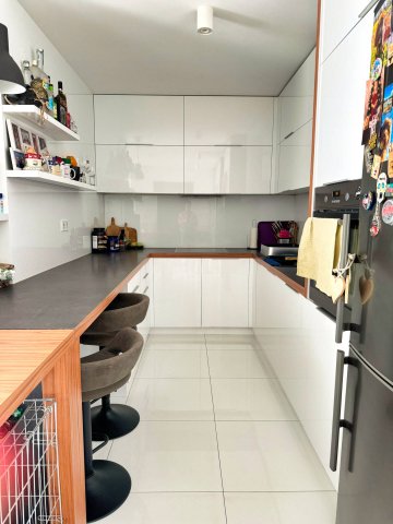 Eladó téglalakás, Székesfehérvárott 96 M Ft, 3 szobás