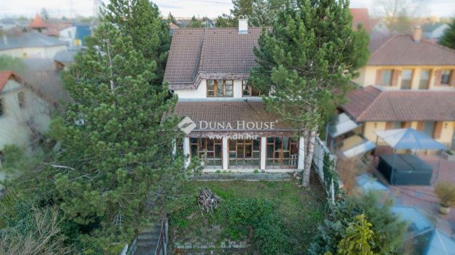 Eladó családi ház, Dunakeszin 257 M Ft, 5 szobás