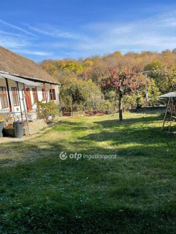 Eladó családi ház, Cikón 23 M Ft, 4 szobás