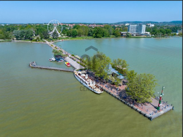 Eladó ikerház, Siófokon 114.9 M Ft, 4 szobás