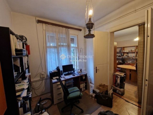 Eladó családi ház, Budapesten, XVI. kerületben 114.9 M Ft