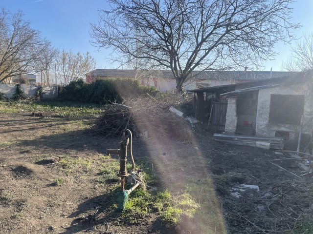 Eladó családi ház, Kiskunlacházán 28 M Ft, 1 szobás