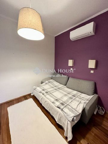 Eladó családi ház, Ürömön 349 M Ft, 6 szobás