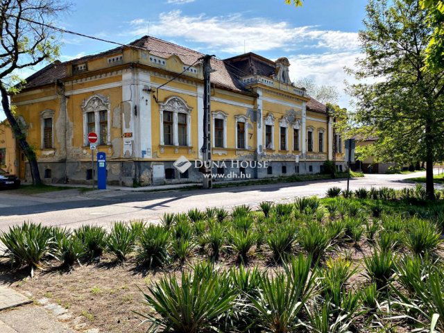 Eladó családi ház, Kecskeméten 350 M Ft, 6 szobás