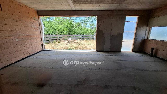 Eladó téglalakás, Fonyódon 81.158 M Ft, 3 szobás