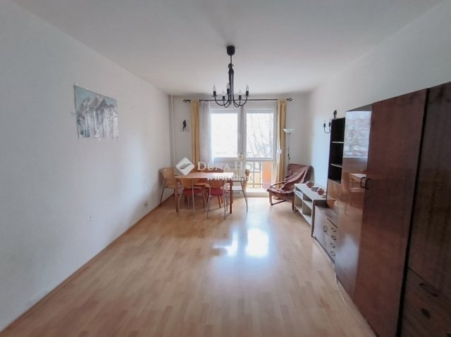 Eladó panellakás, Budapesten, X. kerületben 62.9 M Ft, 2+1 szobás