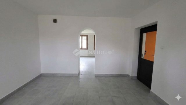 Eladó családi ház, Ásotthalmán 29.5 M Ft, 2 szobás