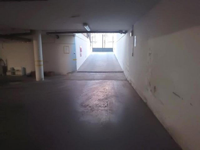 Eladó garázs, Kaposváron, József Attila utcában 4.5 M Ft