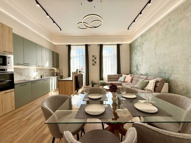 Eladó téglalakás, Budapesten, VII. kerületben, Erzsébet körúton