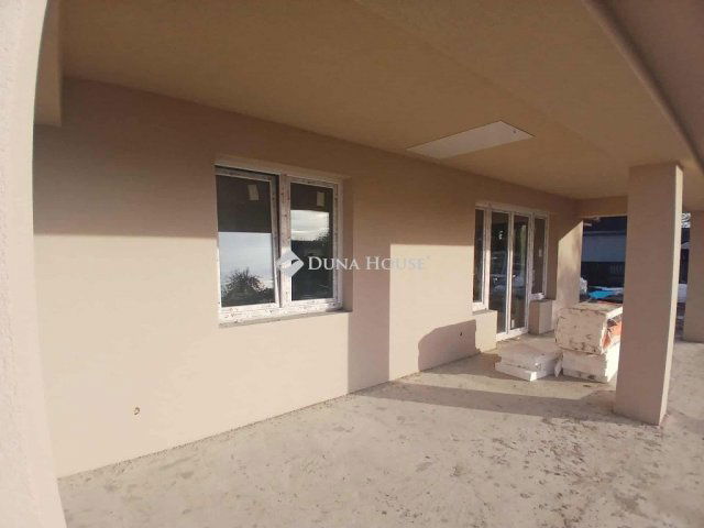 Eladó családi ház, Debrecenben 135 M Ft, 4 szobás