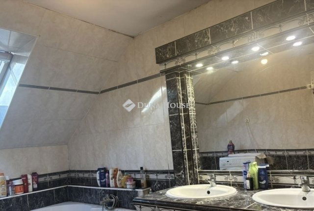 Eladó családi ház, Budapesten, XIX. kerületben 129.9 M Ft