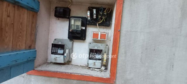 Eladó családi ház, Érden 62 M Ft, 6+1 szobás