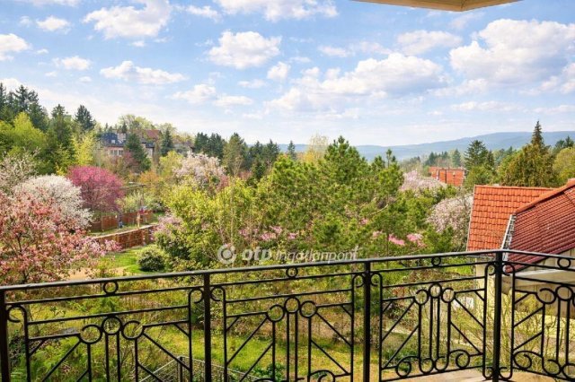 Eladó családi ház, Budakeszin 244 M Ft, 5+1 szobás