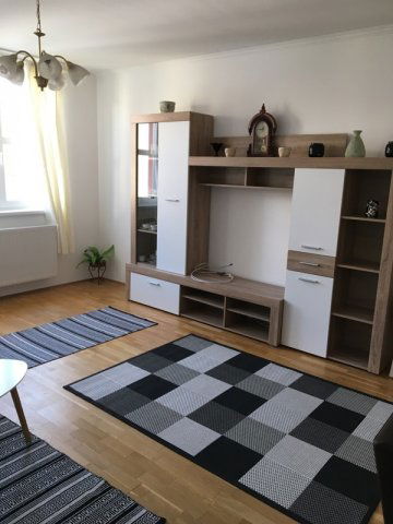Kiadó téglalakás, albérlet, Pécsett, Sánc utcában, 2 szobás