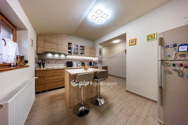 Eladó családi ház, Hajdúszoboszlón 149 M Ft, 5 szobás