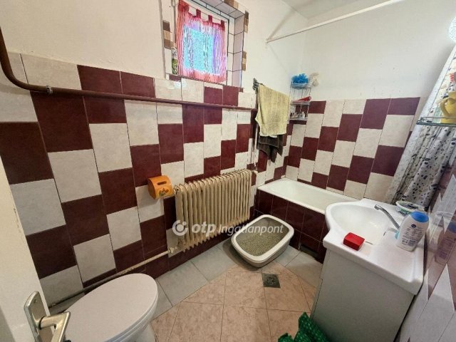 Eladó családi ház, Hajdúszováton 14.5 M Ft, 1+1 szobás
