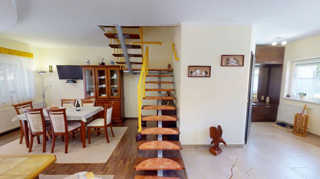 Eladó téglalakás, Hévízen 64.99 M Ft, 3 szobás