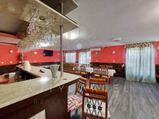 Eladó üzlethelyiség, Dunaföldváron 104.99 M Ft