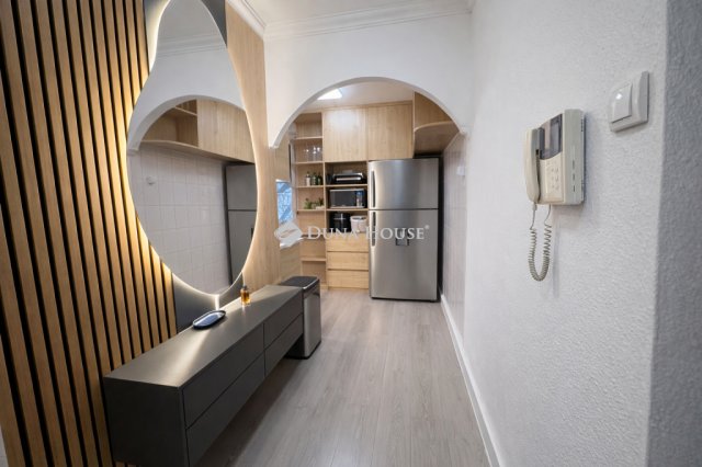 Eladó panellakás, Budapesten, X. kerületben 83.9 M Ft, 3 szobás