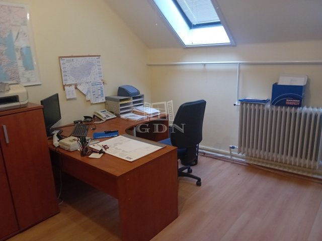 Kiadó iroda, Kaposváron 180 E Ft / hó, 4 szobás