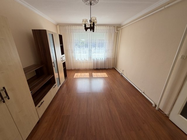 Eladó panellakás, Budapesten, XV. kerületben, Kontyfa utcában