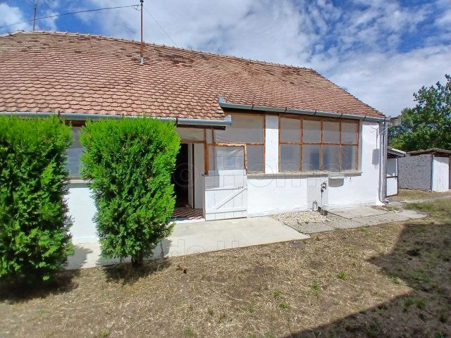 Eladó családi ház, Mórichidán 31.5 M Ft, 3 szobás