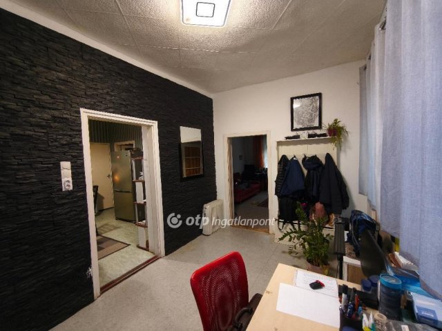 Eladó családi ház, Kiskunlacházán 59.9 M Ft, 4 szobás