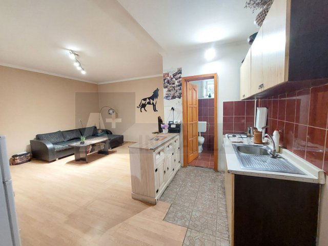 Eladó téglalakás, Hódmezővásárhelyen 20 M Ft, 2 szobás
