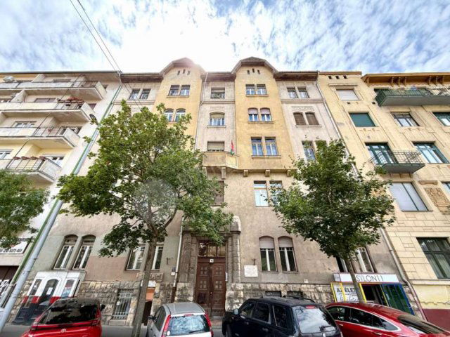 Eladó téglalakás, Budapesten, XI. kerületben, Villányi úton