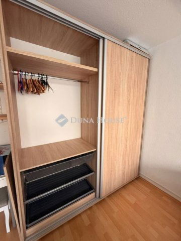 Eladó panellakás, Budapesten, XV. kerületben 68.9 M Ft, 3 szobás