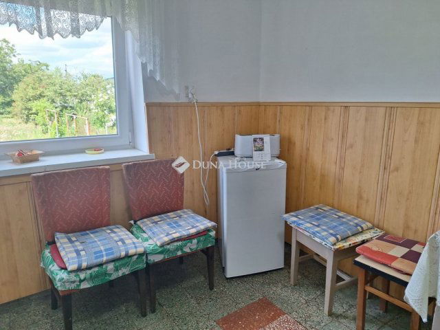 Eladó családi ház, Csempeszkopácson 34.7 M Ft, 2 szobás