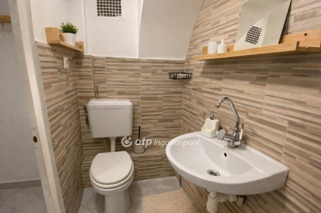 Eladó téglalakás, Budapesten, XIII. kerületben 27 M Ft, 1 szobás