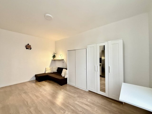 Eladó téglalakás, Oroszlányban 27.2 M Ft, 1 szobás