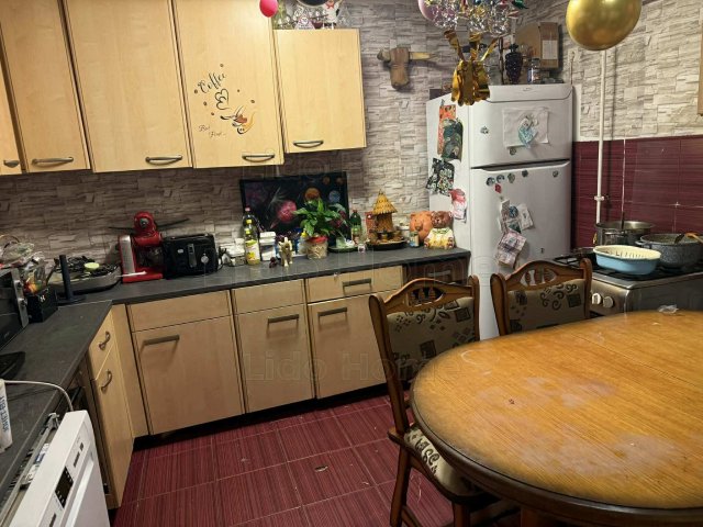 Eladó családi ház, Abában 34.999 M Ft, 4 szobás